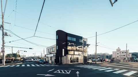 Primary image