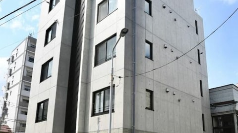 Primary image